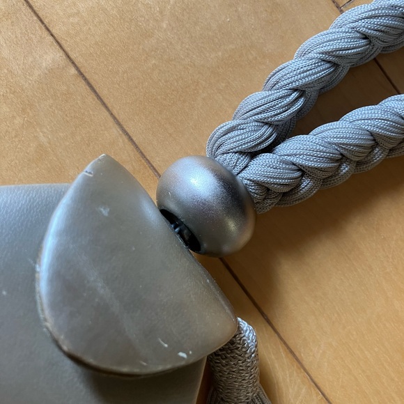 Vintage Jeanne Lottie silver leather novelty handbag - Picture 8 of 9